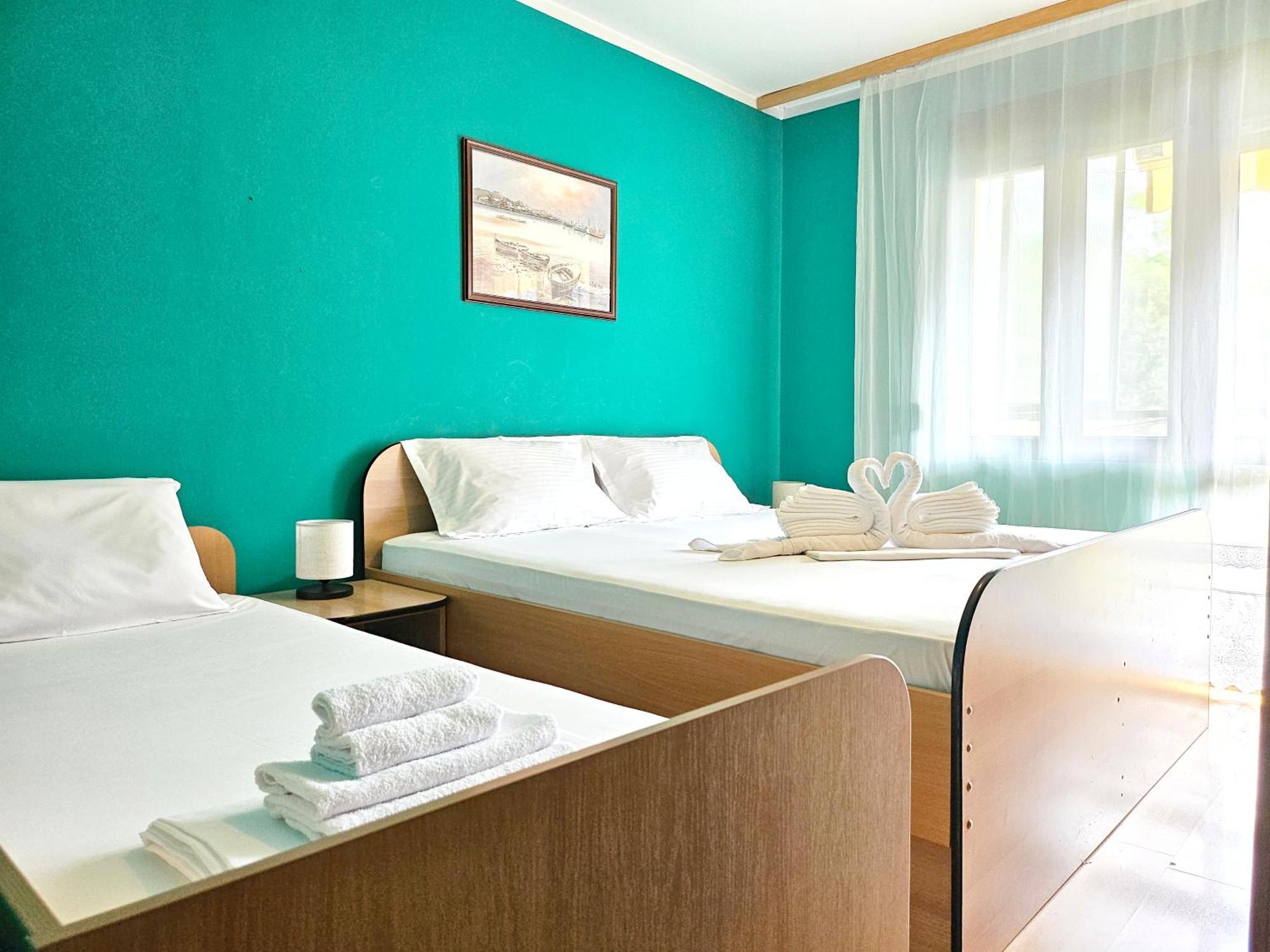 Apartment Luka Kotor Exteriör bild
